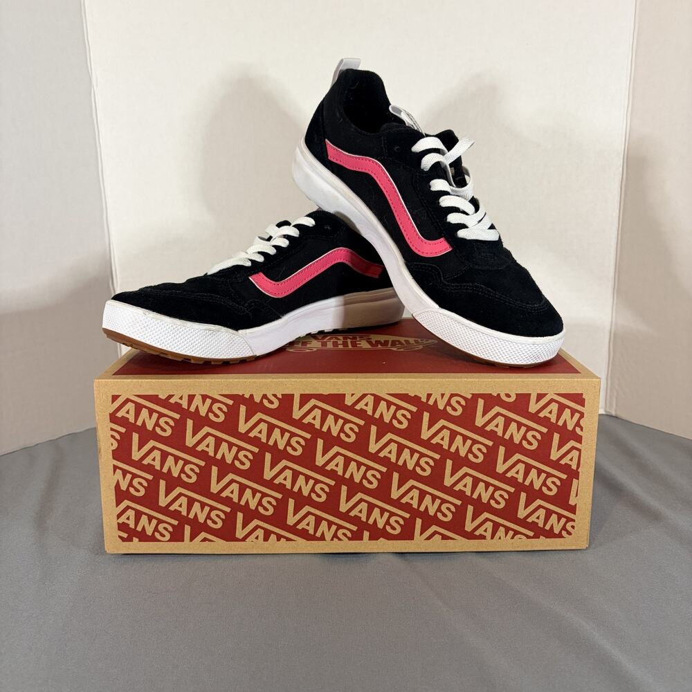 Vans Range EXP Low Top Youth Sneakers Size 6 Black and Pink Skater Beach Resort
